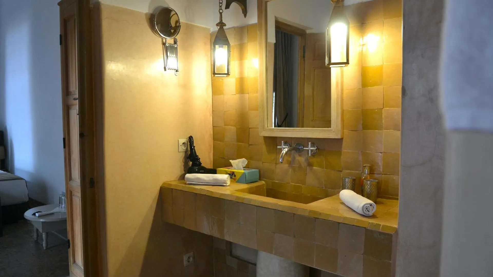 Riad See Moon And Spa 마라케시 B&B